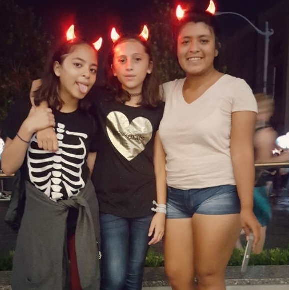 Meet your Posher, Silvia - Picture 3 of 4